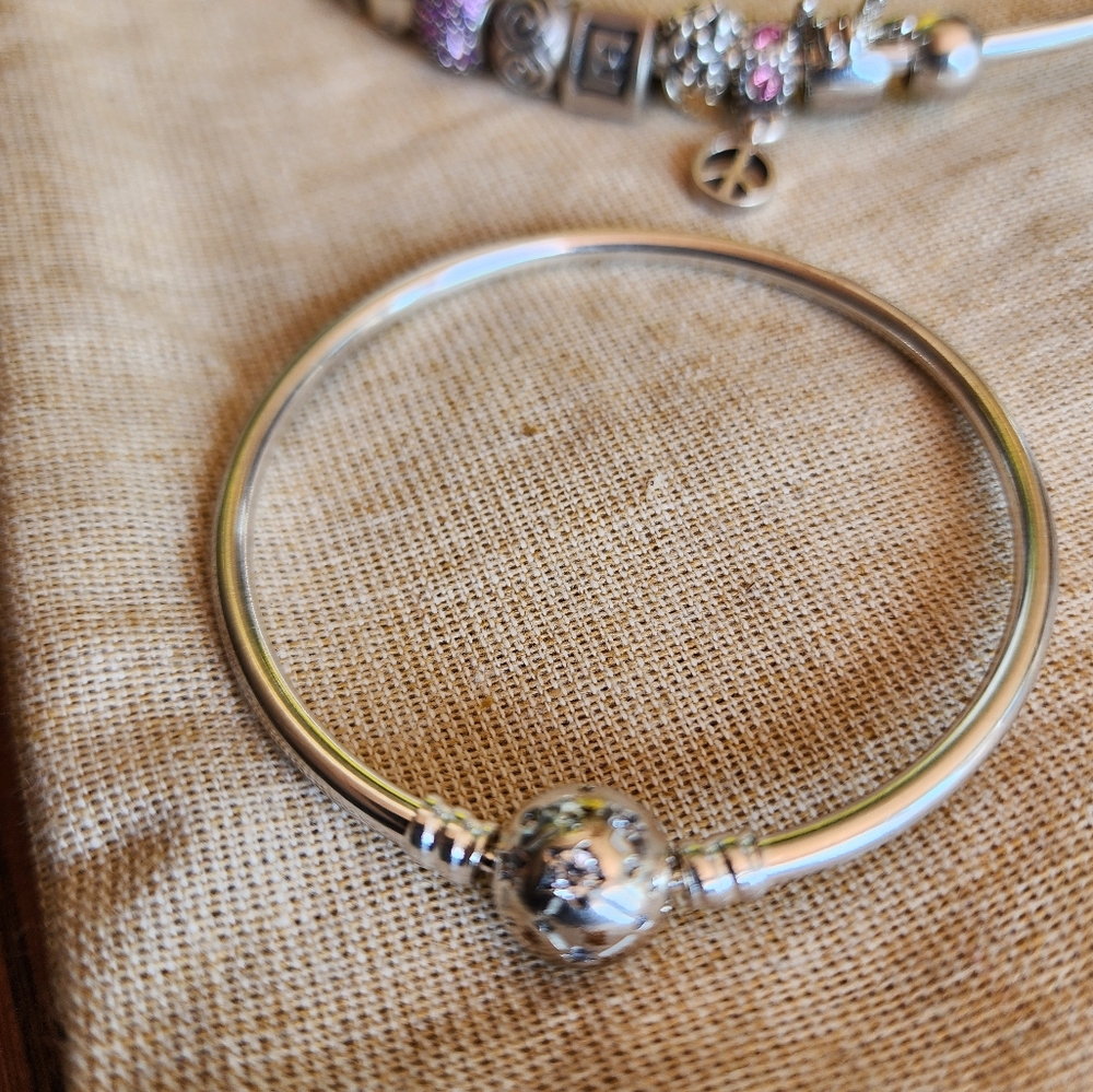 Pandora star and galaxy bangl PANDORA Moments Stars & Galaxy Bangle-590009C0 - Picture 11 of 16